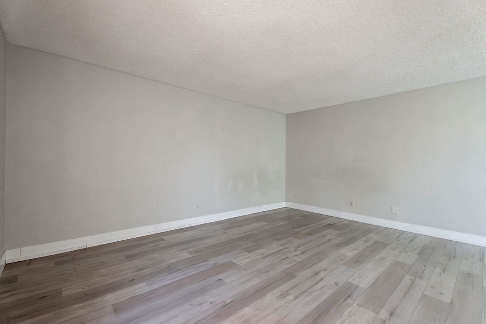 Las Vegas Condo: 1501 Living Desert Dr #D