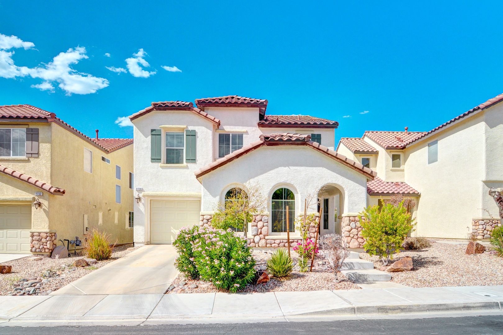 Henderson House: 2728 Kona Crest Ave