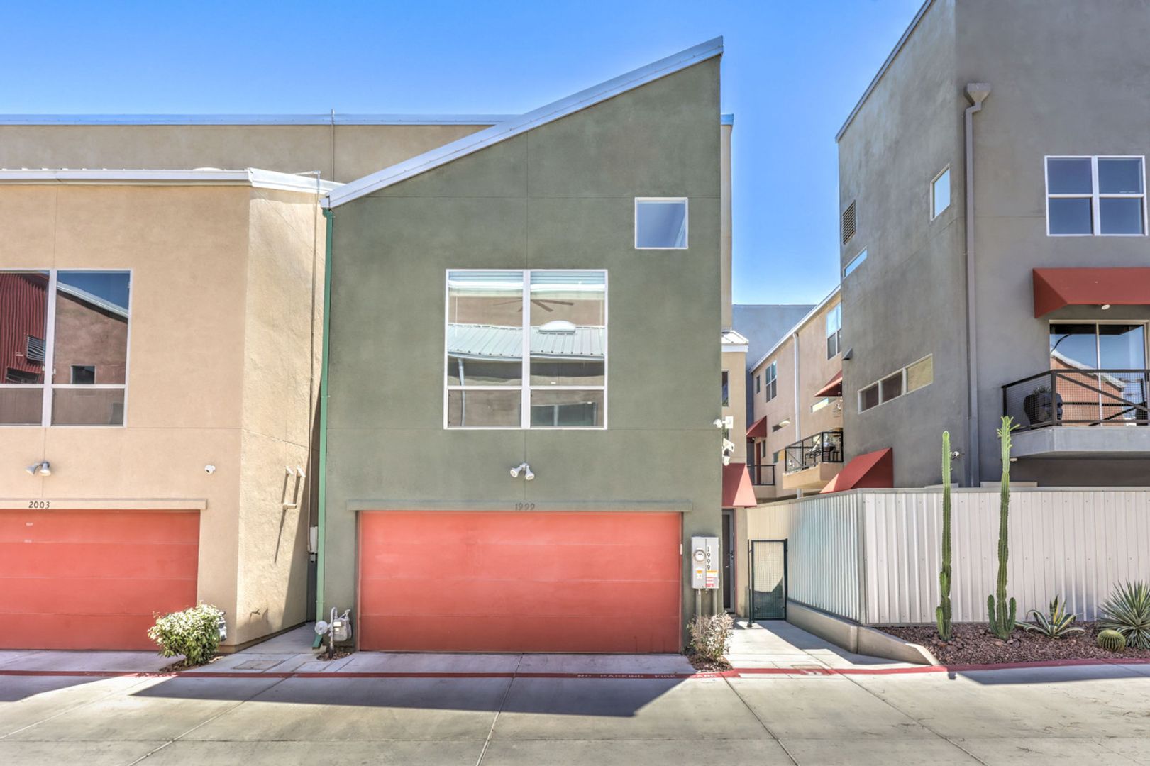 Las Vegas Townhome: 1999 Yaupon Avenue