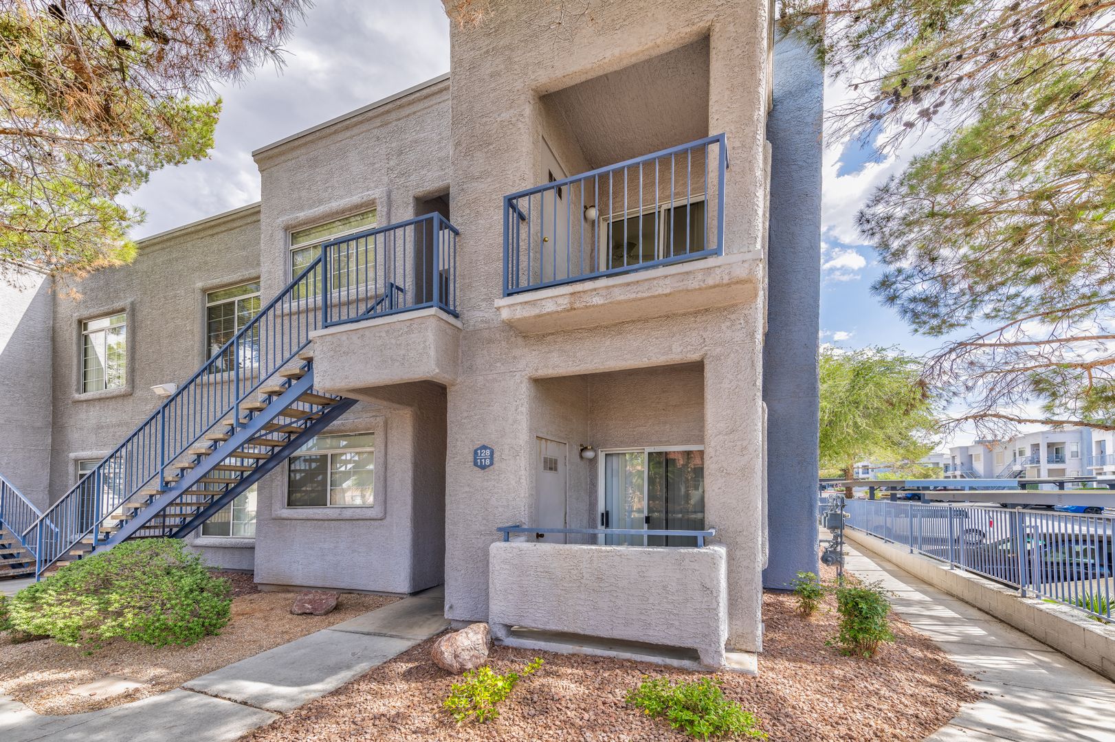 Henderson Condo: 2201 Ramsgate Dr #118