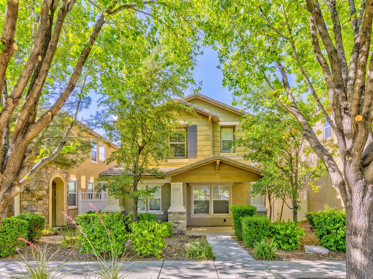 Henderson House: 3164 Degas Tapestry Ave