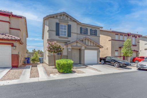 Charming Two-Story 3-Bedroom Home – photo 1