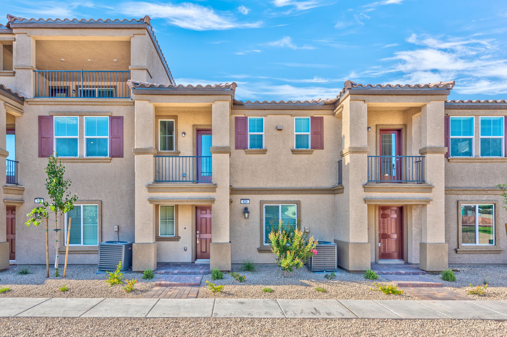 Henderson House: 624 Sedum Ave