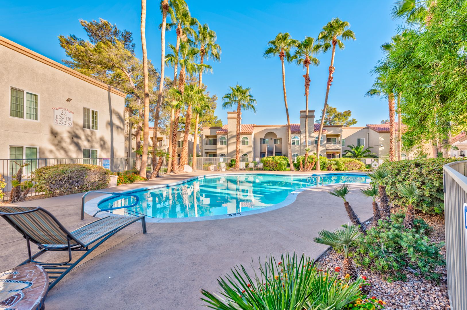 Las Vegas House: 3145 E Flamingo Rd #2068