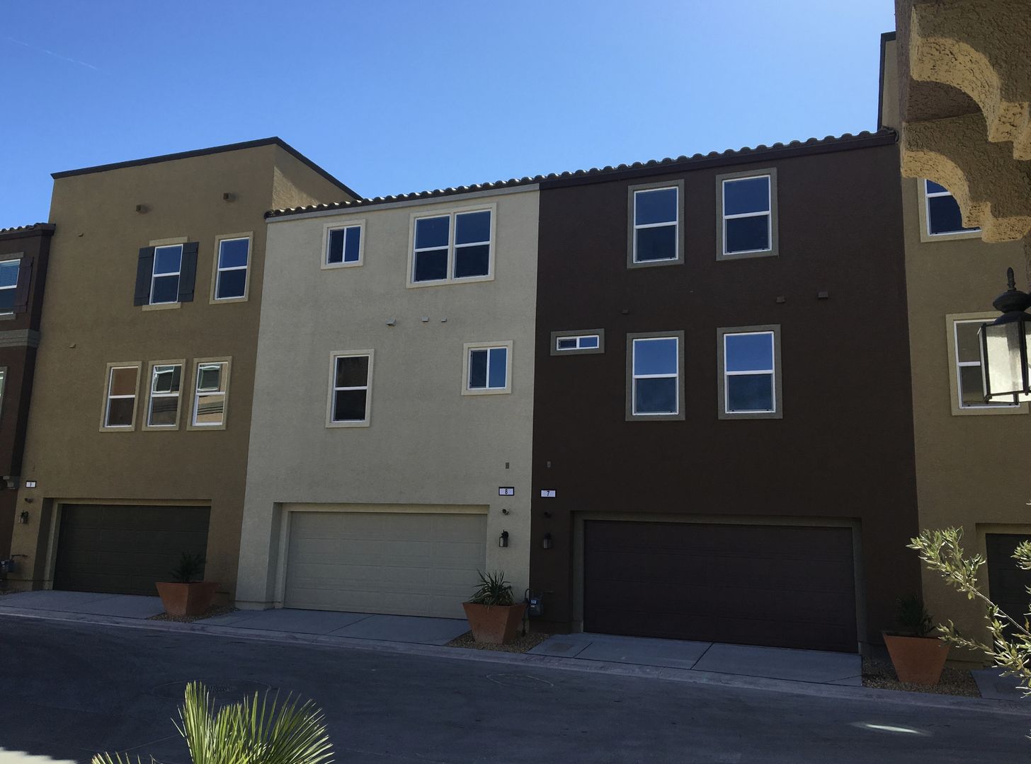 North Las Vegas Townhome: 4650 Ranch House Rd #9