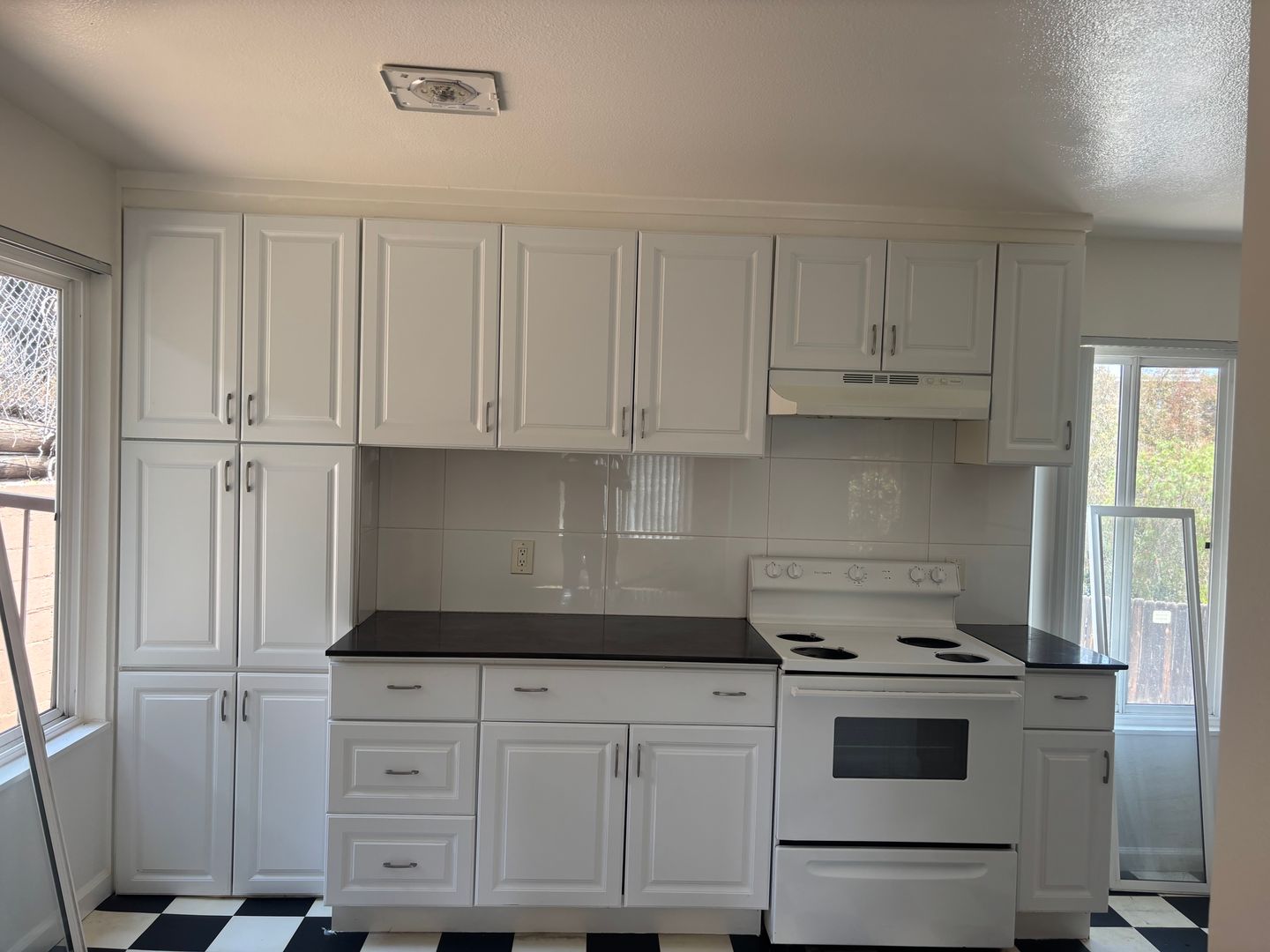 Lemon Grove Apartment: 8230 Lemon Grove Way
