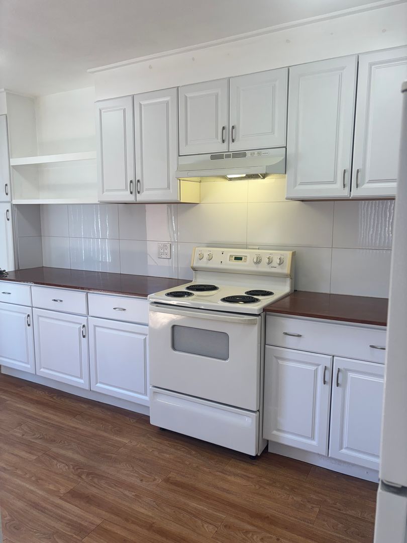 Lemon Grove Apartment: 8230 Lemon Grove Way