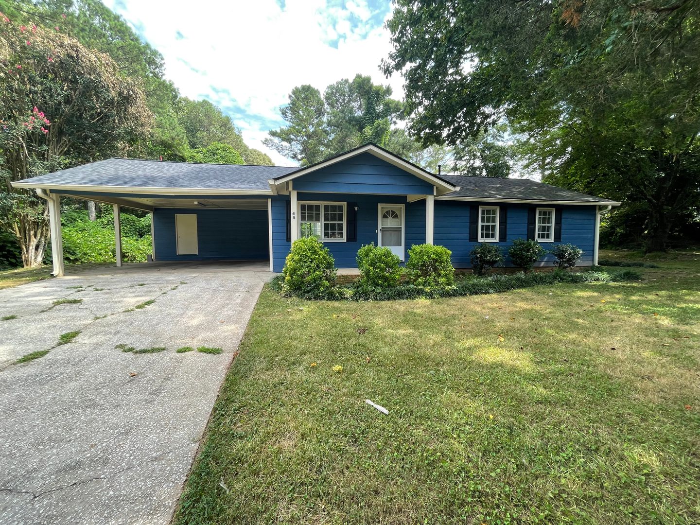 Carrollton House: 45 Knob Cir