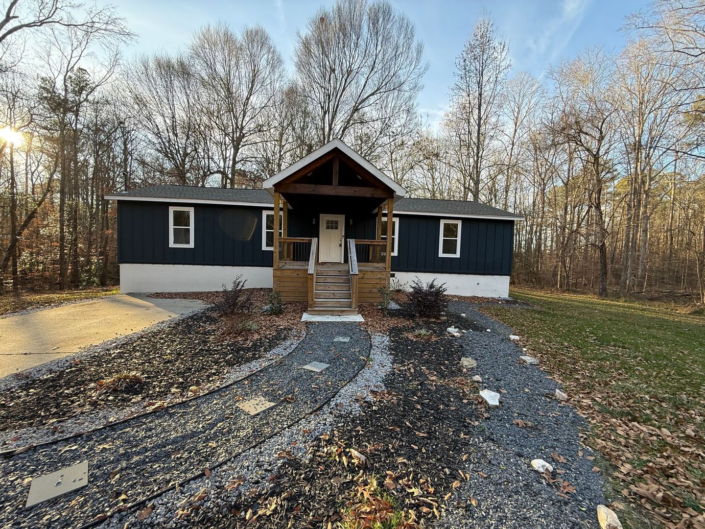 Carrollton House: 140 Walker Woods Drive