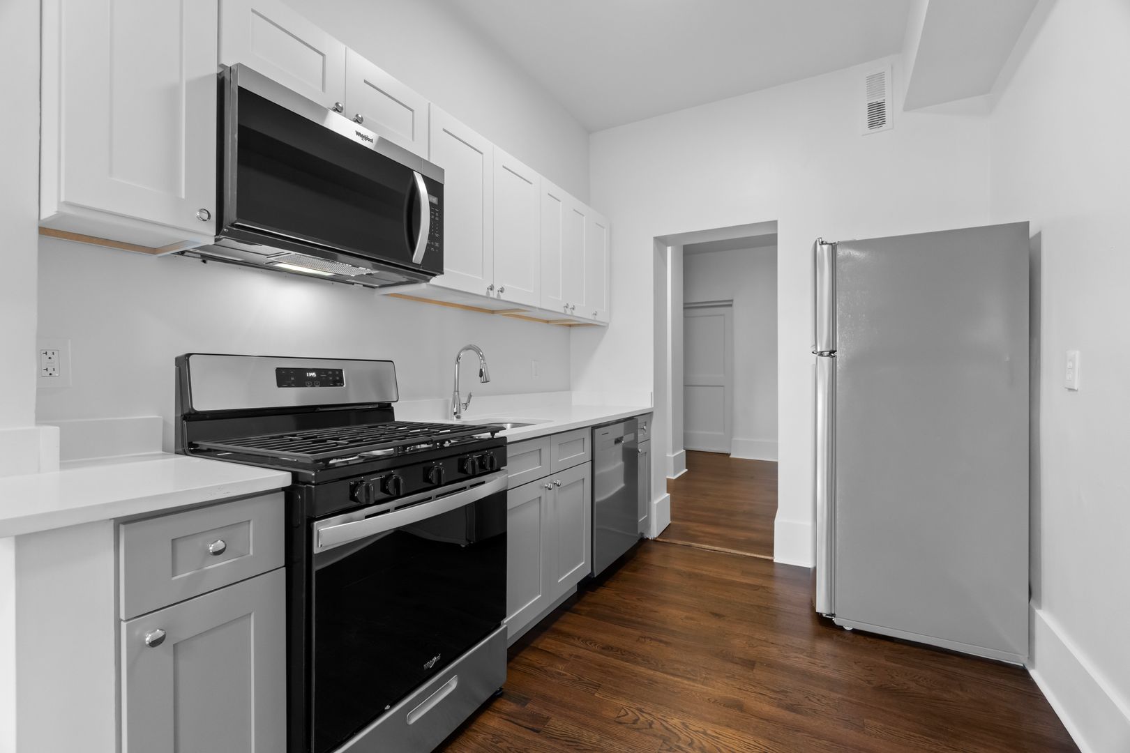 New Haven Apartment: 1384 State Street