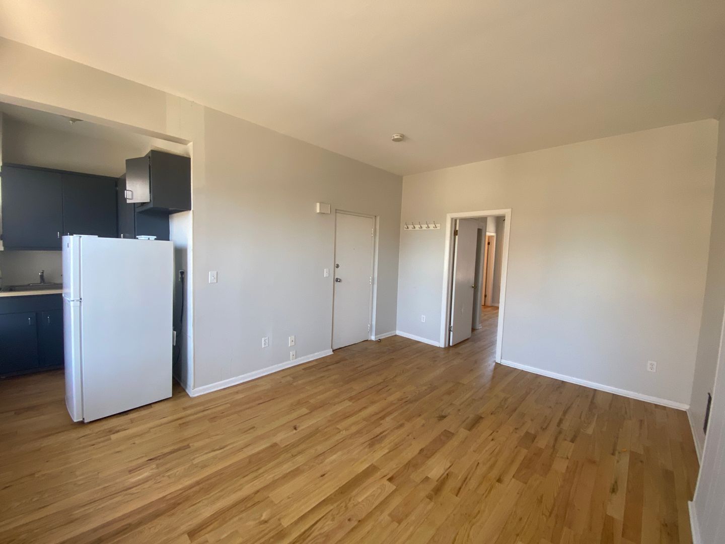 New Haven Apartment: 127-129 Howe St.