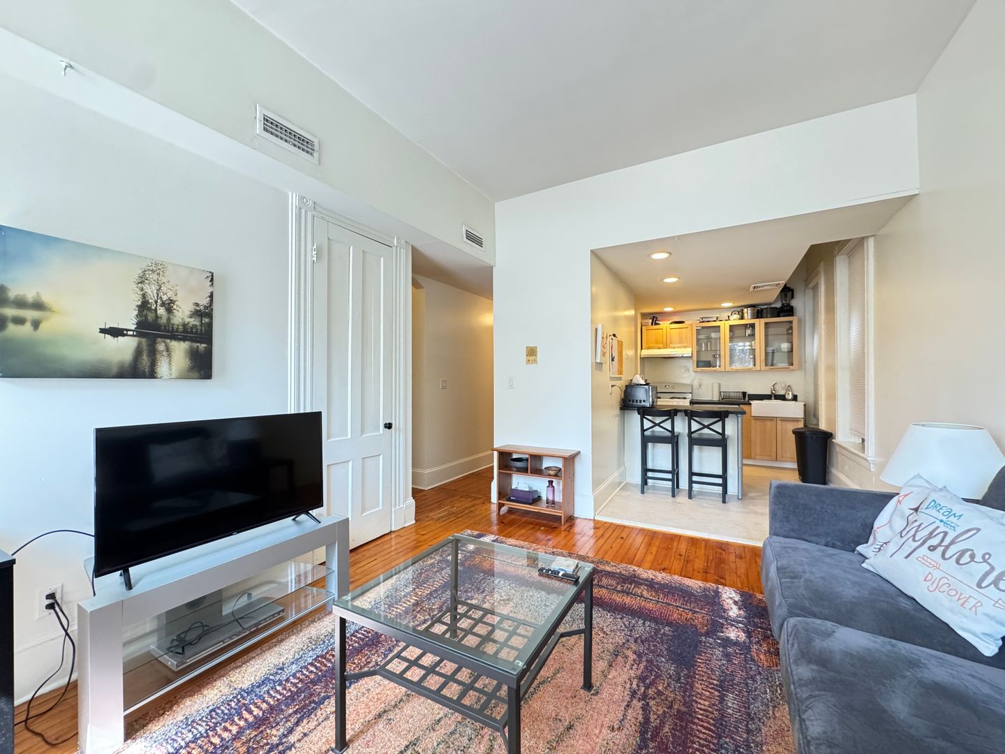 New Haven Apartment: 10 Mechanic Street