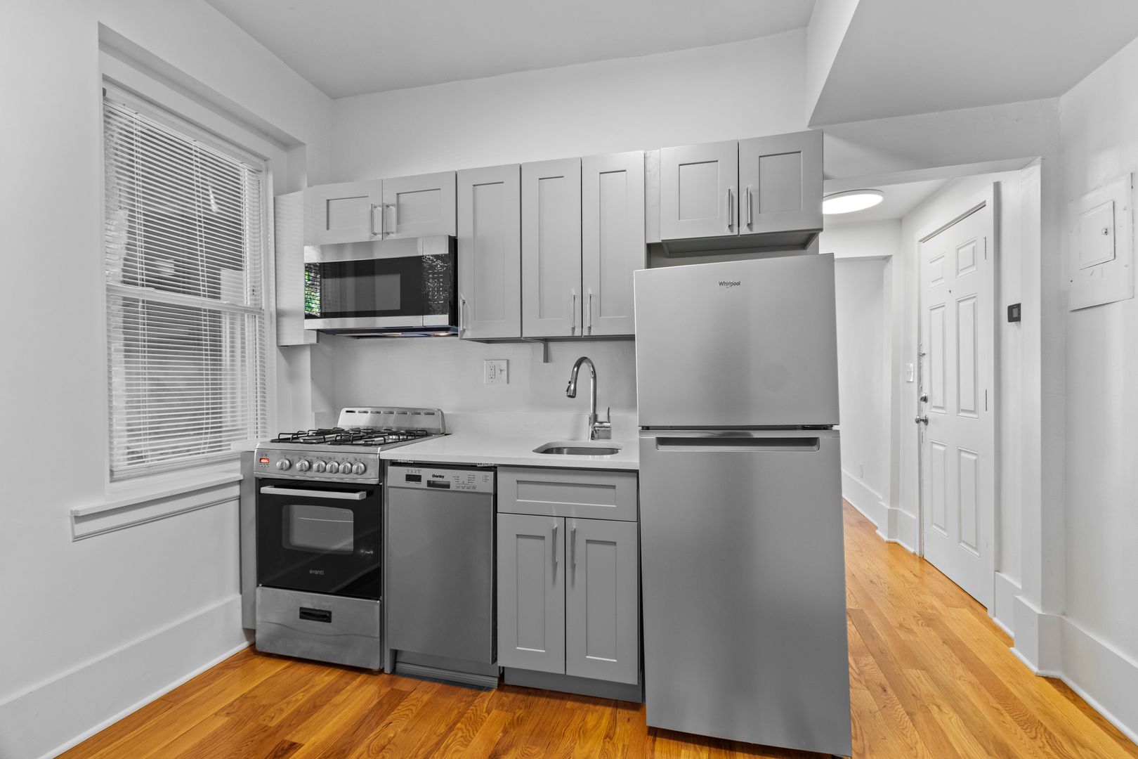 New Haven Apartment: 1384 State Street