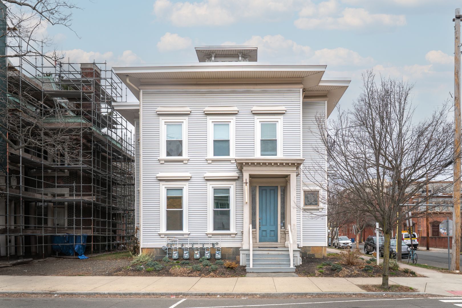 New Haven Apartment: 47 Trumbull St