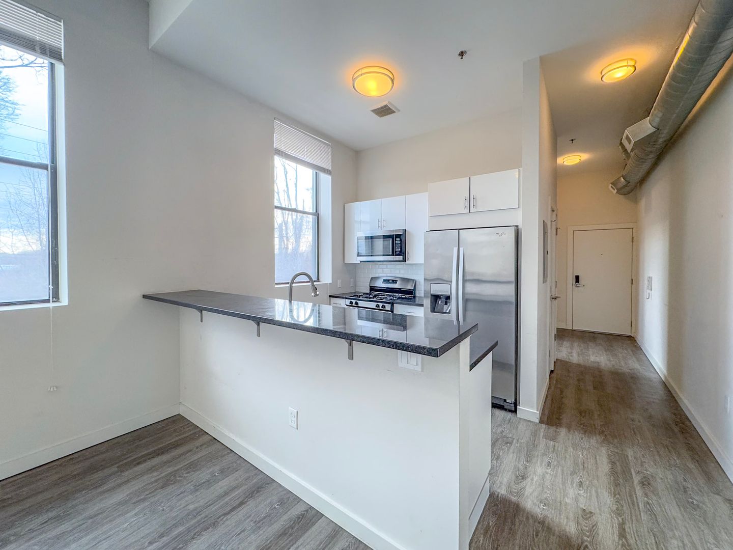 New Haven Apartment: 1435 State St