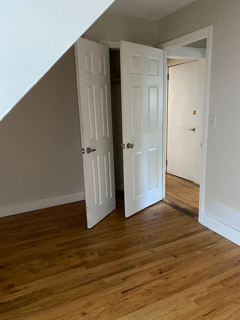 New Haven Apartment: 255 Ellsworth Street