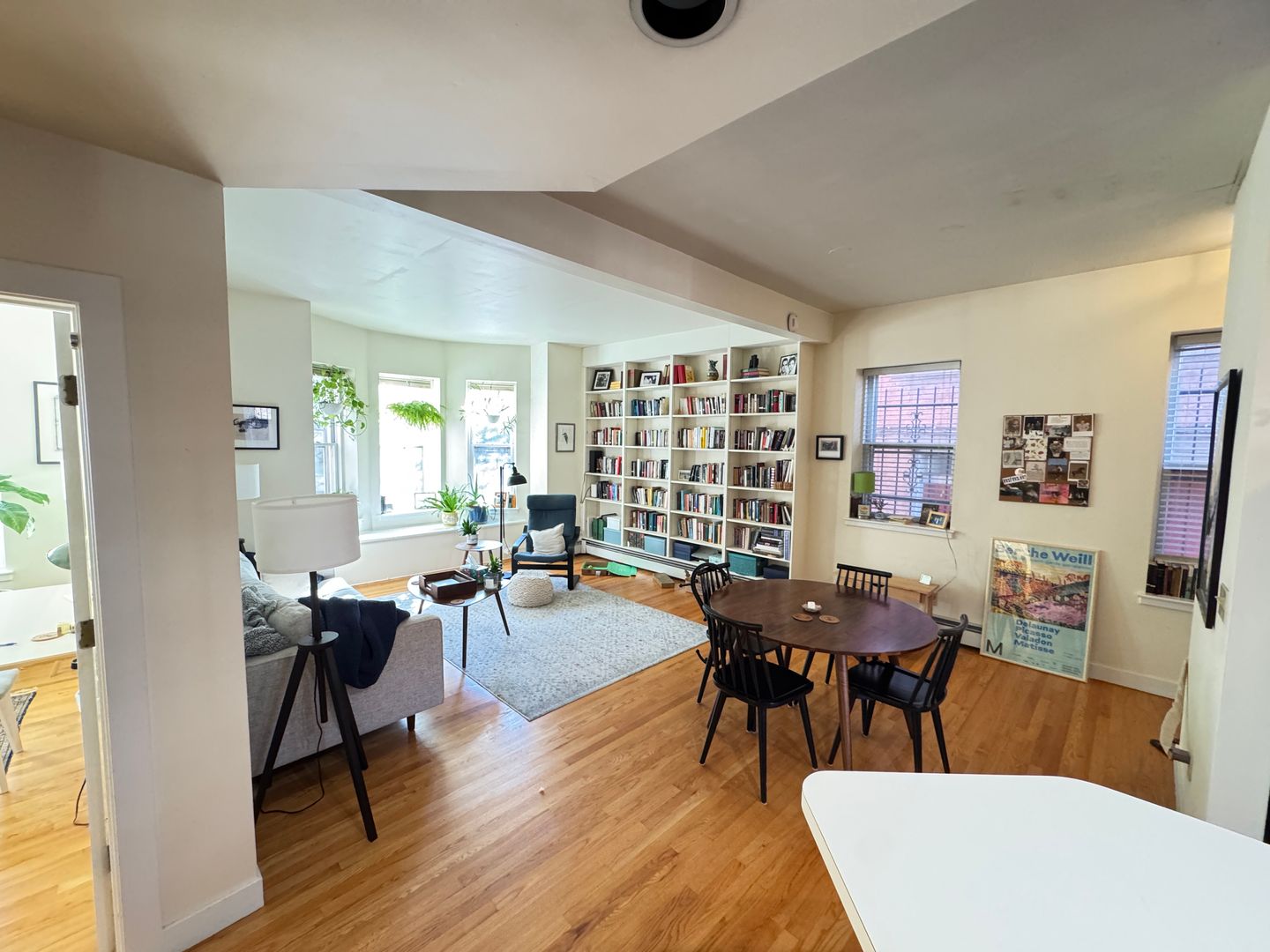 New Haven Apartment: 4 Academy St