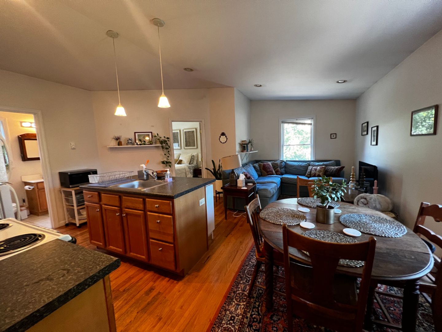 County Apartment: New Haven