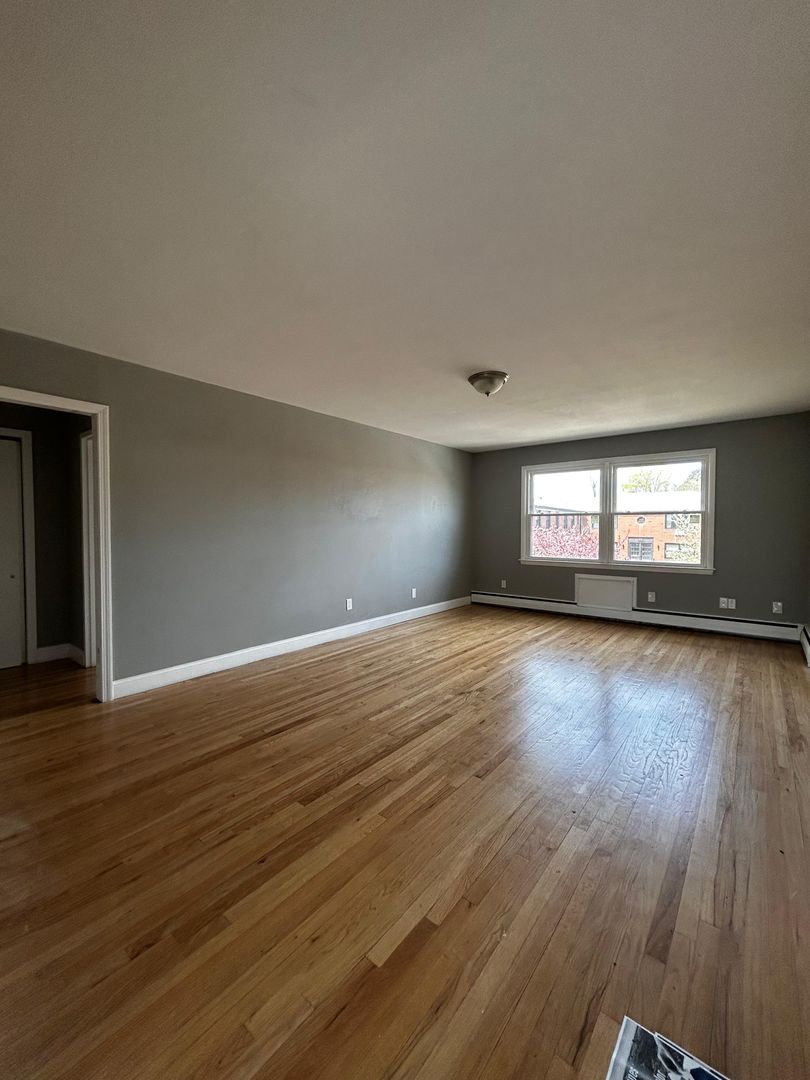 New Haven Apartment: 311 Blake Street