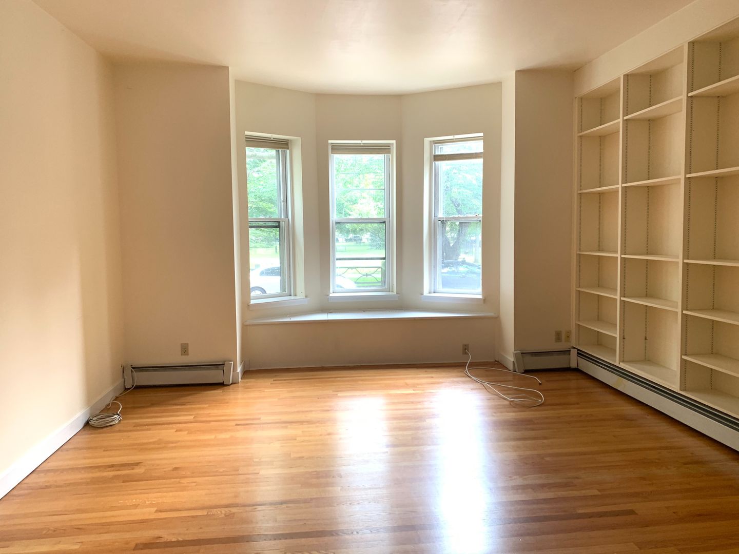 New Haven Apartment: 4 Academy St