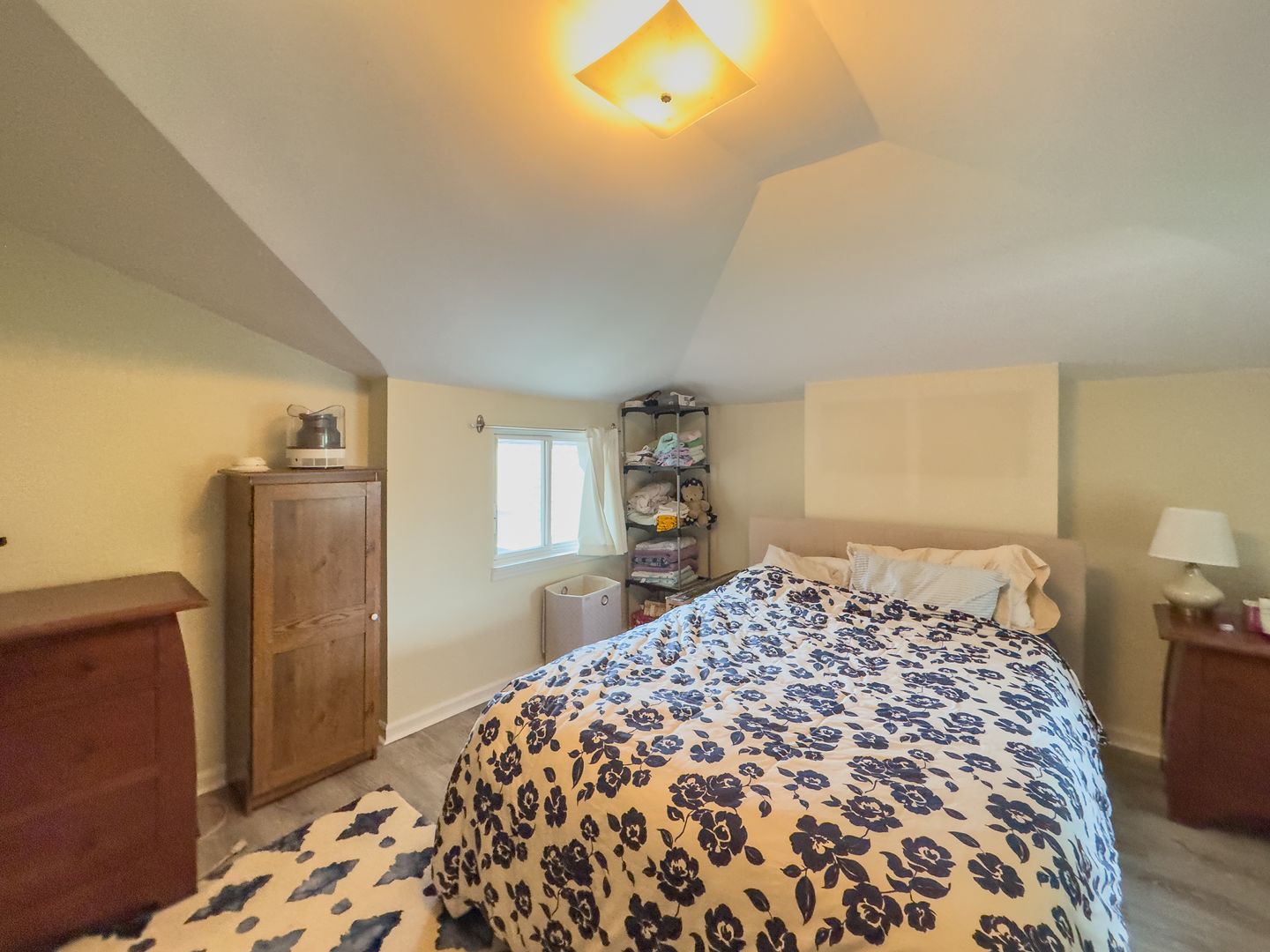 County Apartment: New Haven