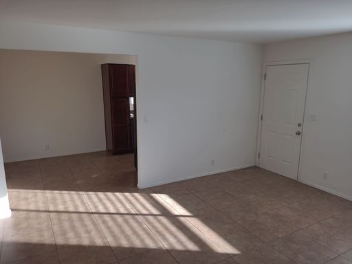 934 W 8th Place #940 – photo 1