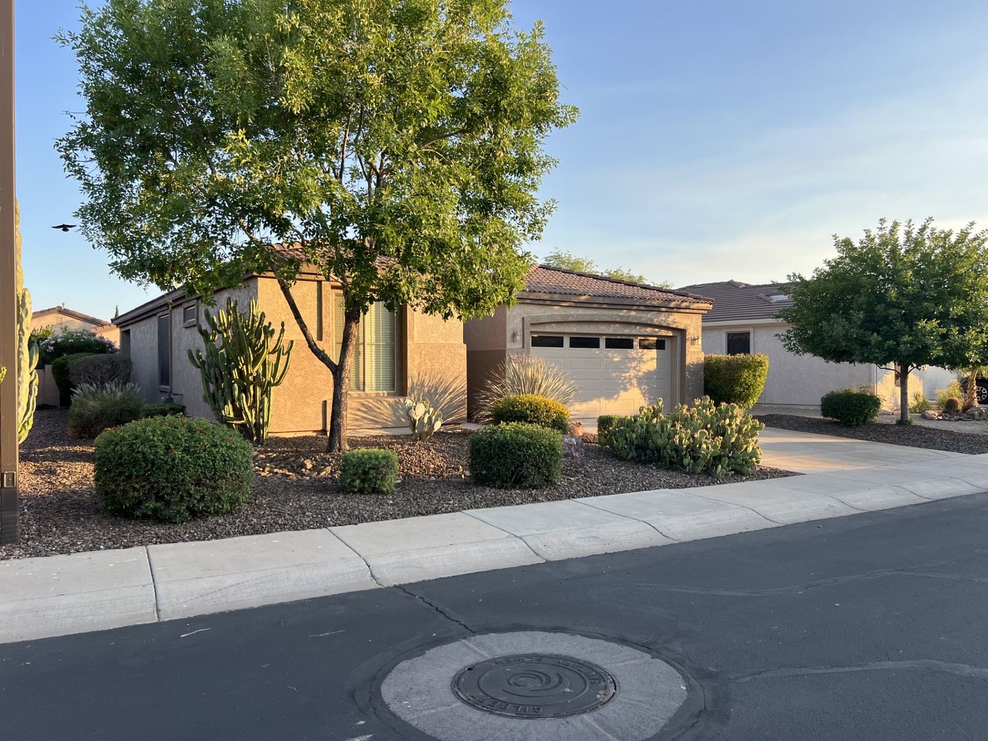 Gilbert House: 4457 E Carob Drive