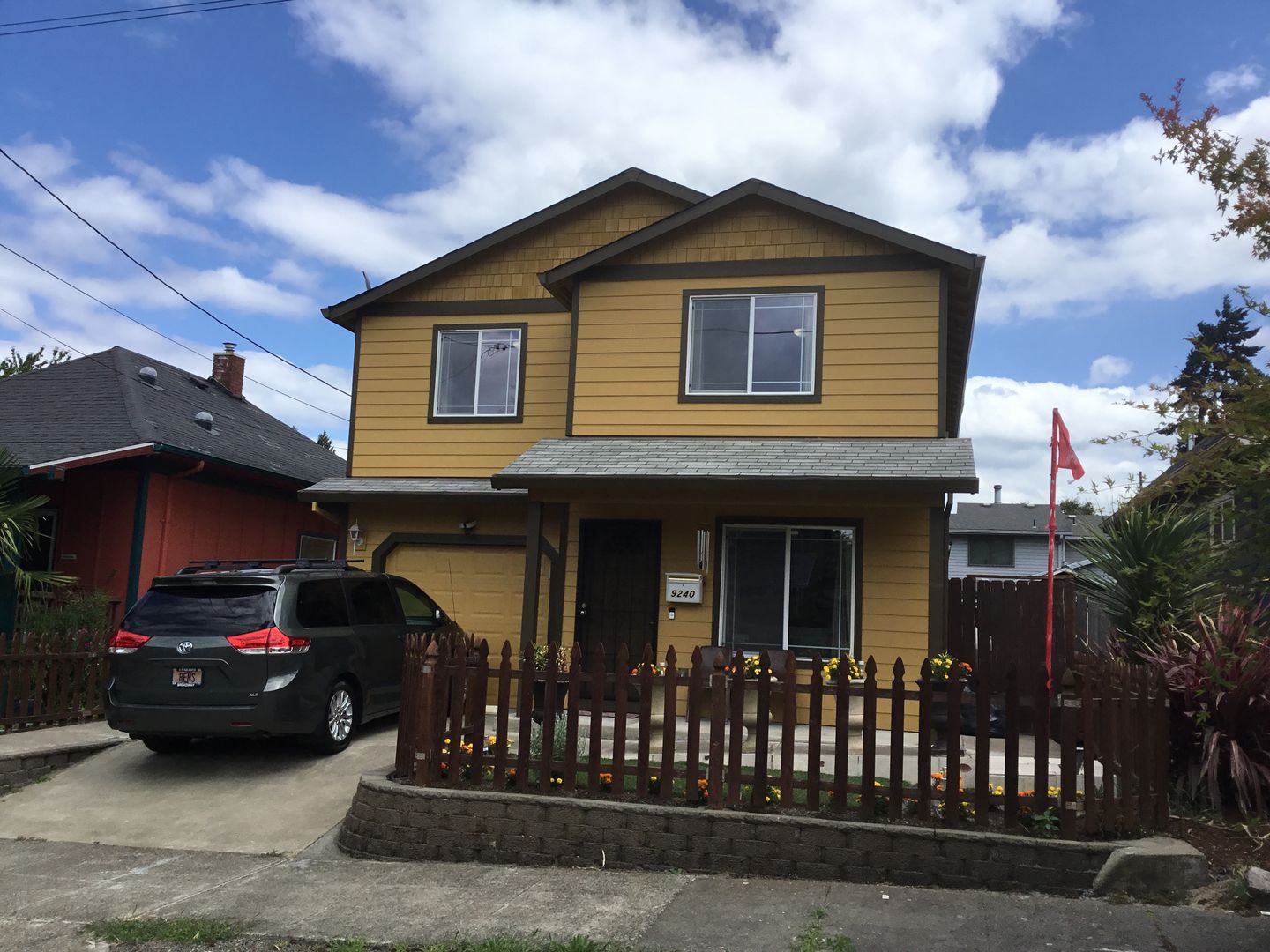 Portland House: 9240 N Mohawk Ave