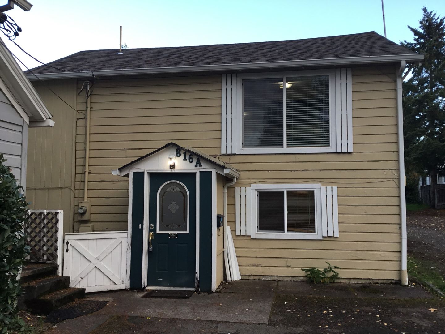 Oregon City House: 816 Madison St. #A