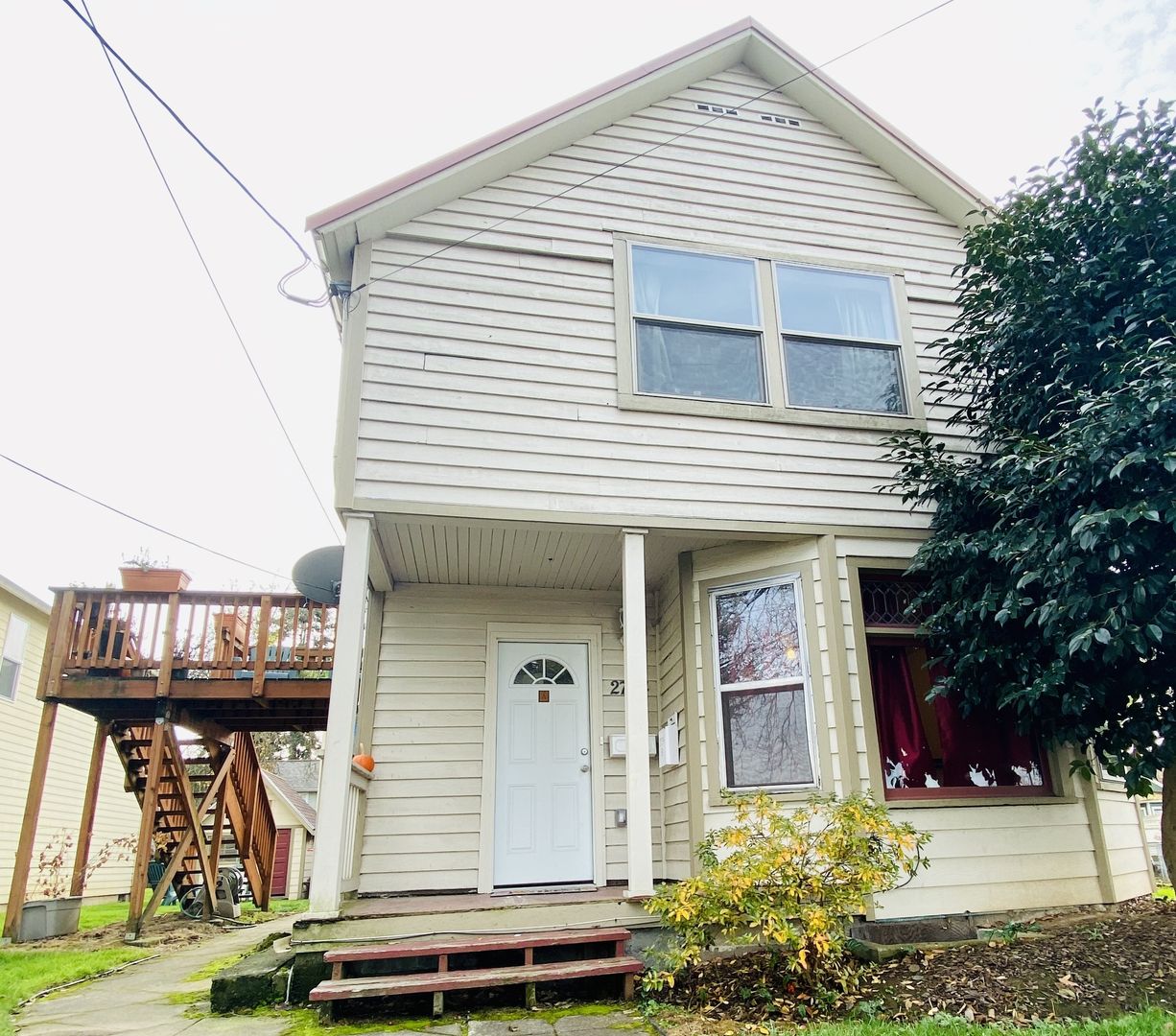 Portland Apartment: 2734 N Houghton St