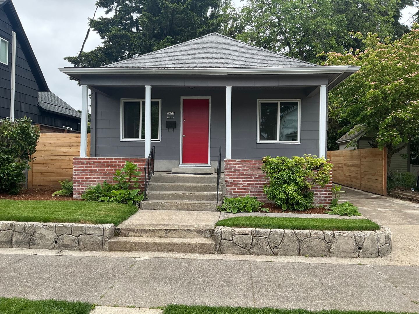 Portland House: 7432 N Olin Ave