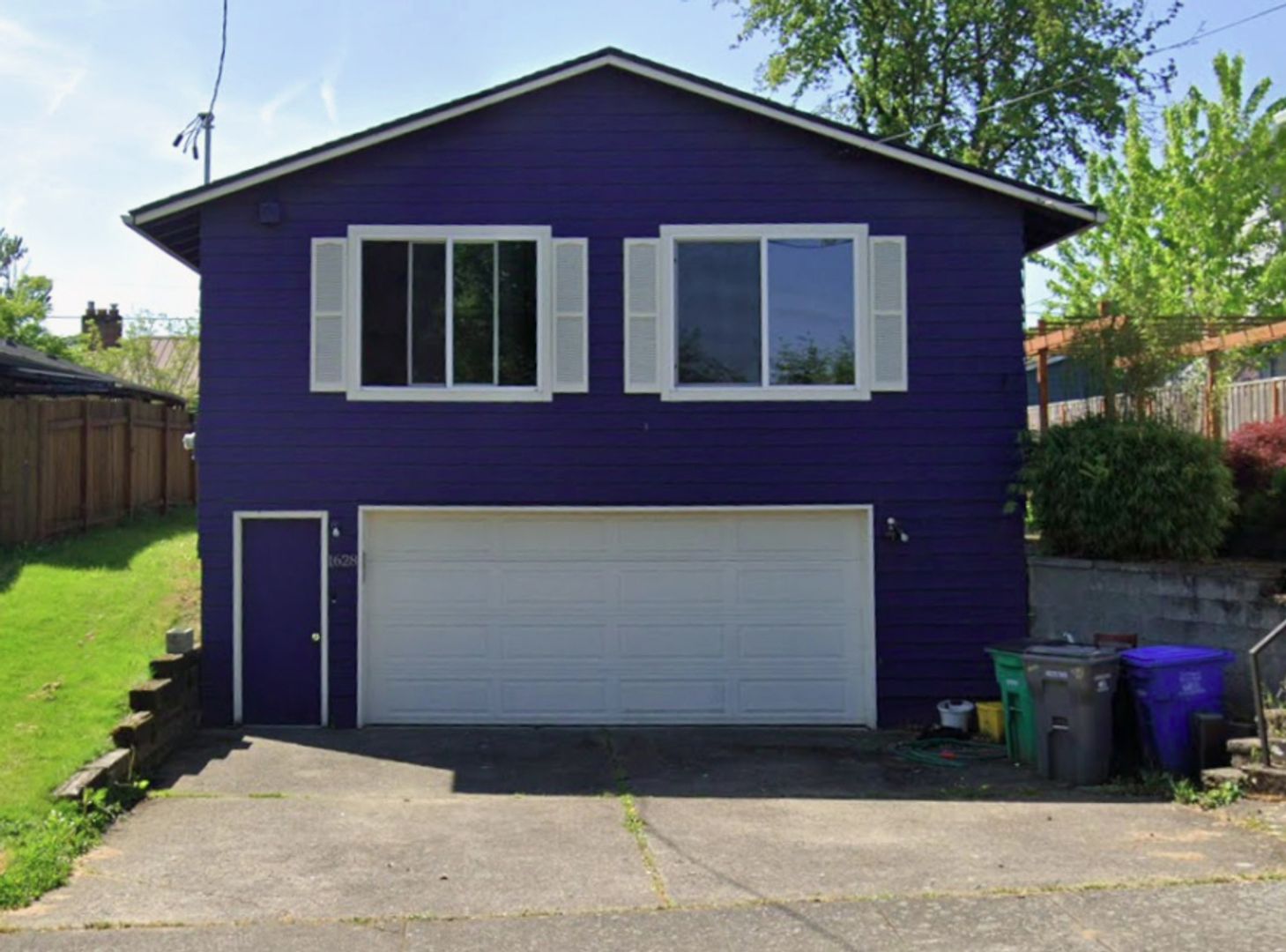 Portland House: 1628 NE Buffalo St