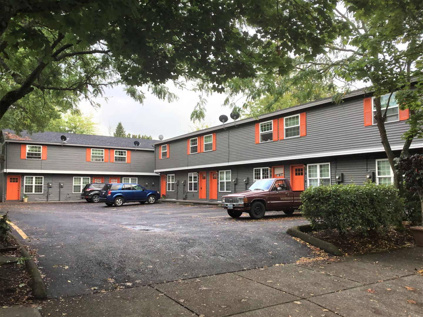 Portland Apartment: 7612-7630 N Portsmouth Ave