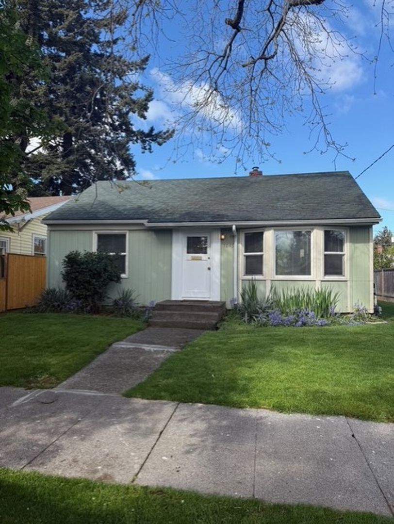 Portland House: 7045 N. Omaha Ave.