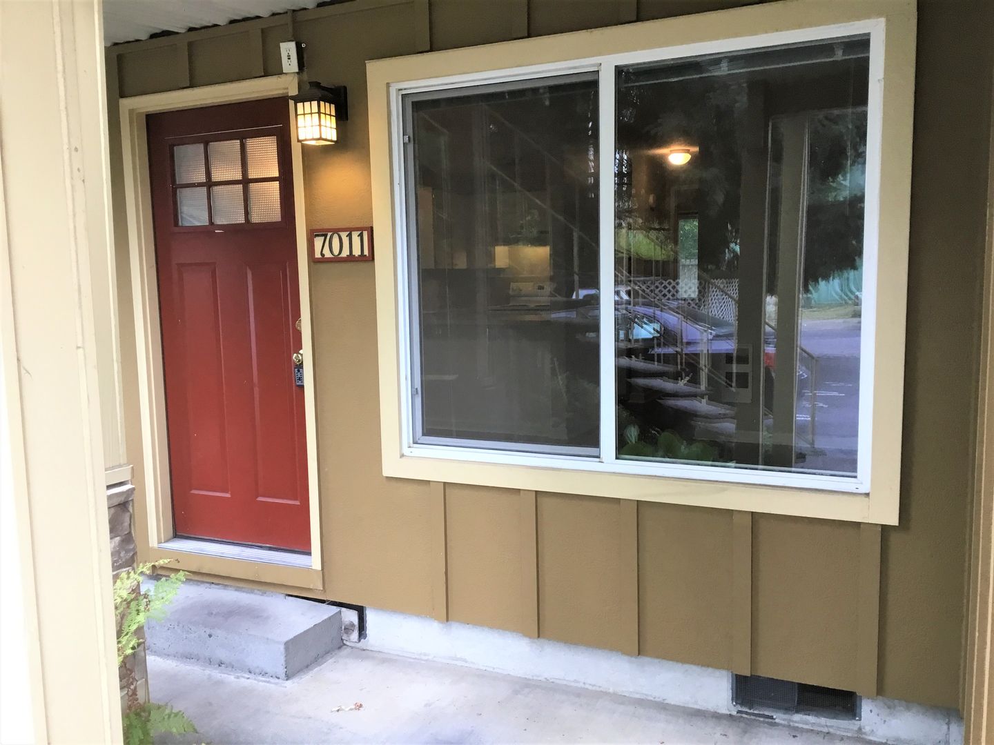 Portland Apartment: 7011-29 N Oswego Ave
