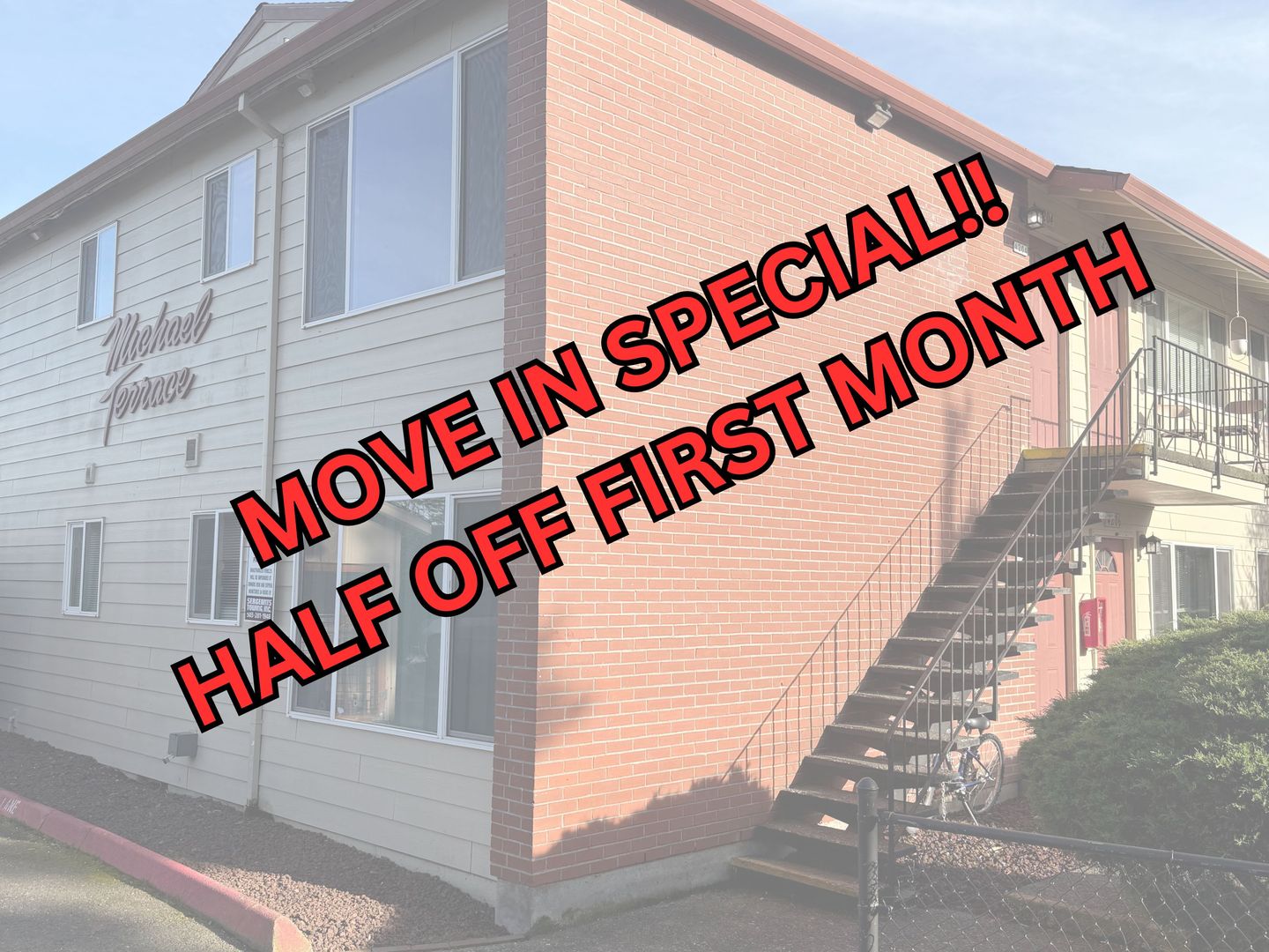 Portland Apartment: 4202-4224 SE 58th Ave