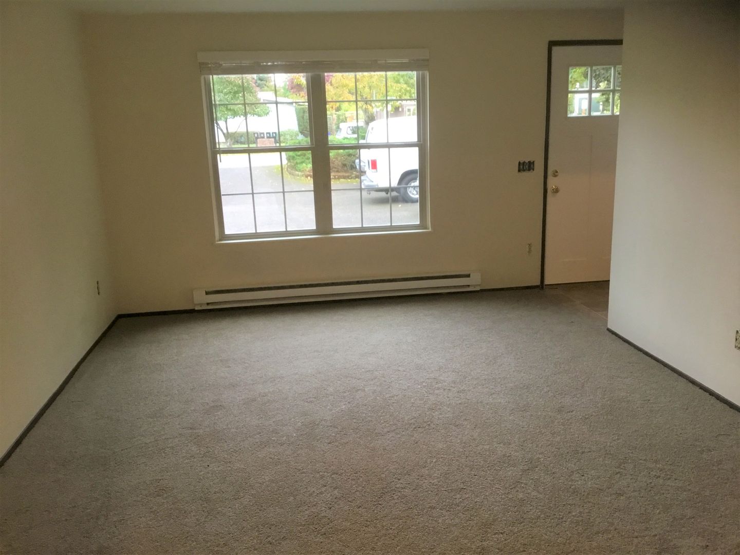 Portland Apartment: 2541-2545 SE 170th Ave.