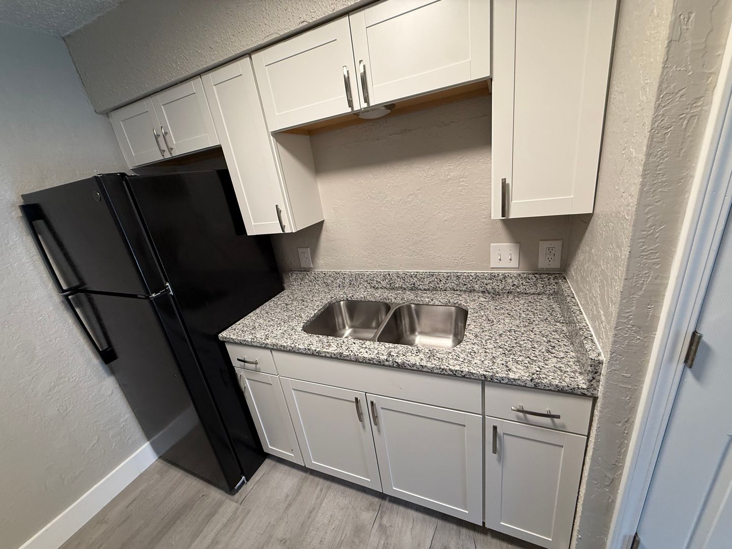 Madill Apartment: 703 S. 8th Ave