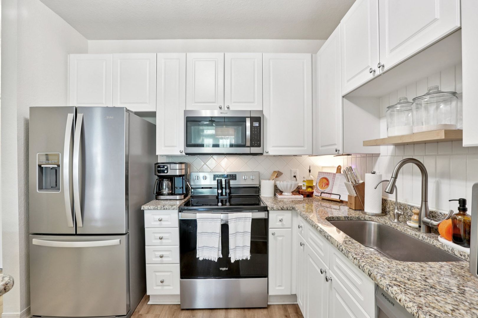 Tampa House: 4221 W Spruce St.
