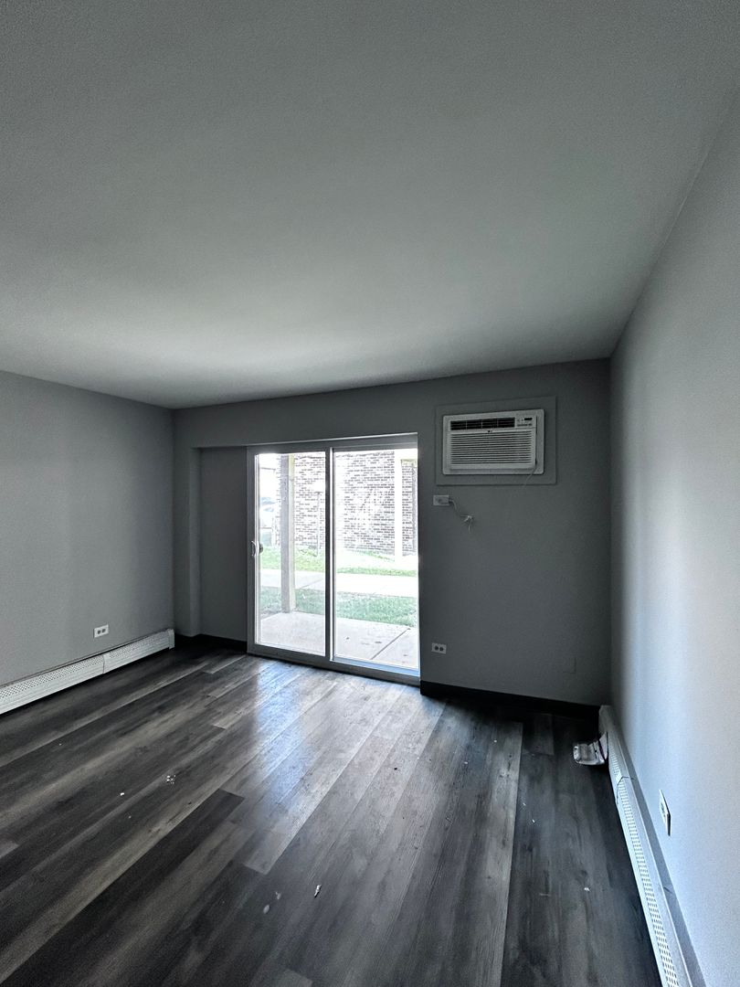 Lansing Apartment: 3023 Bernice Rd