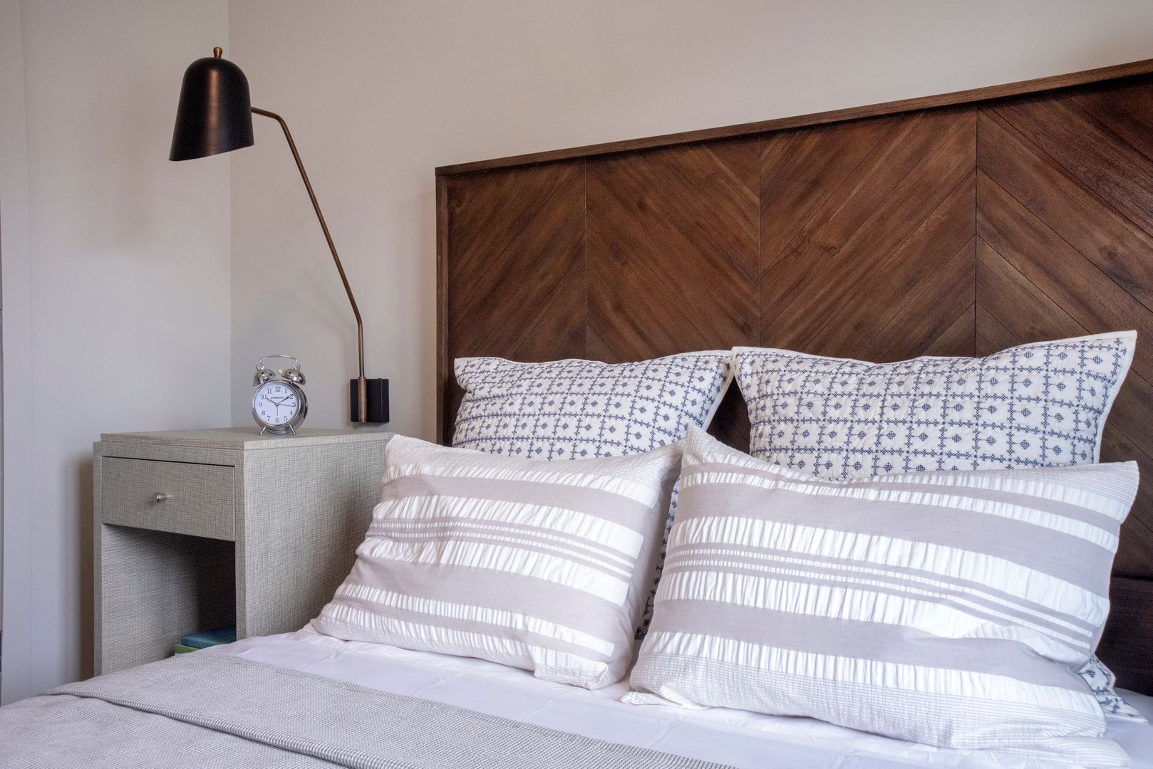 Newburgh Apartment: 2 Plainview Lane