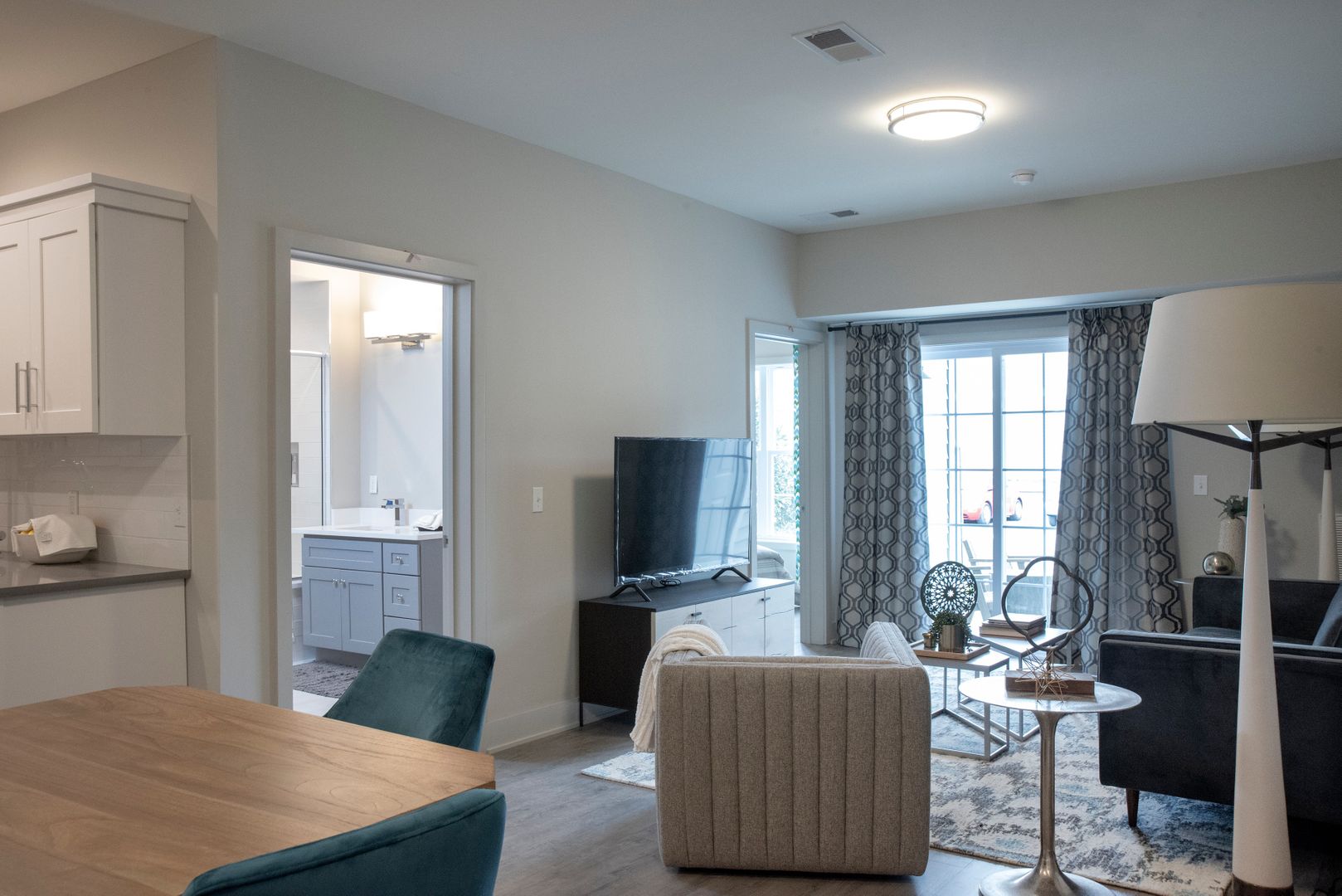 Newburgh Apartment: 2 Plainview Lane