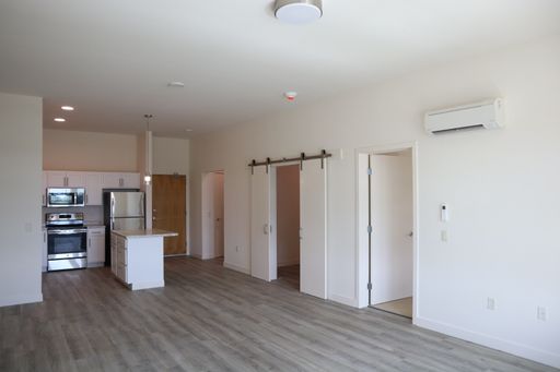 All-Inclusive One Bedroom + Den – photo 1