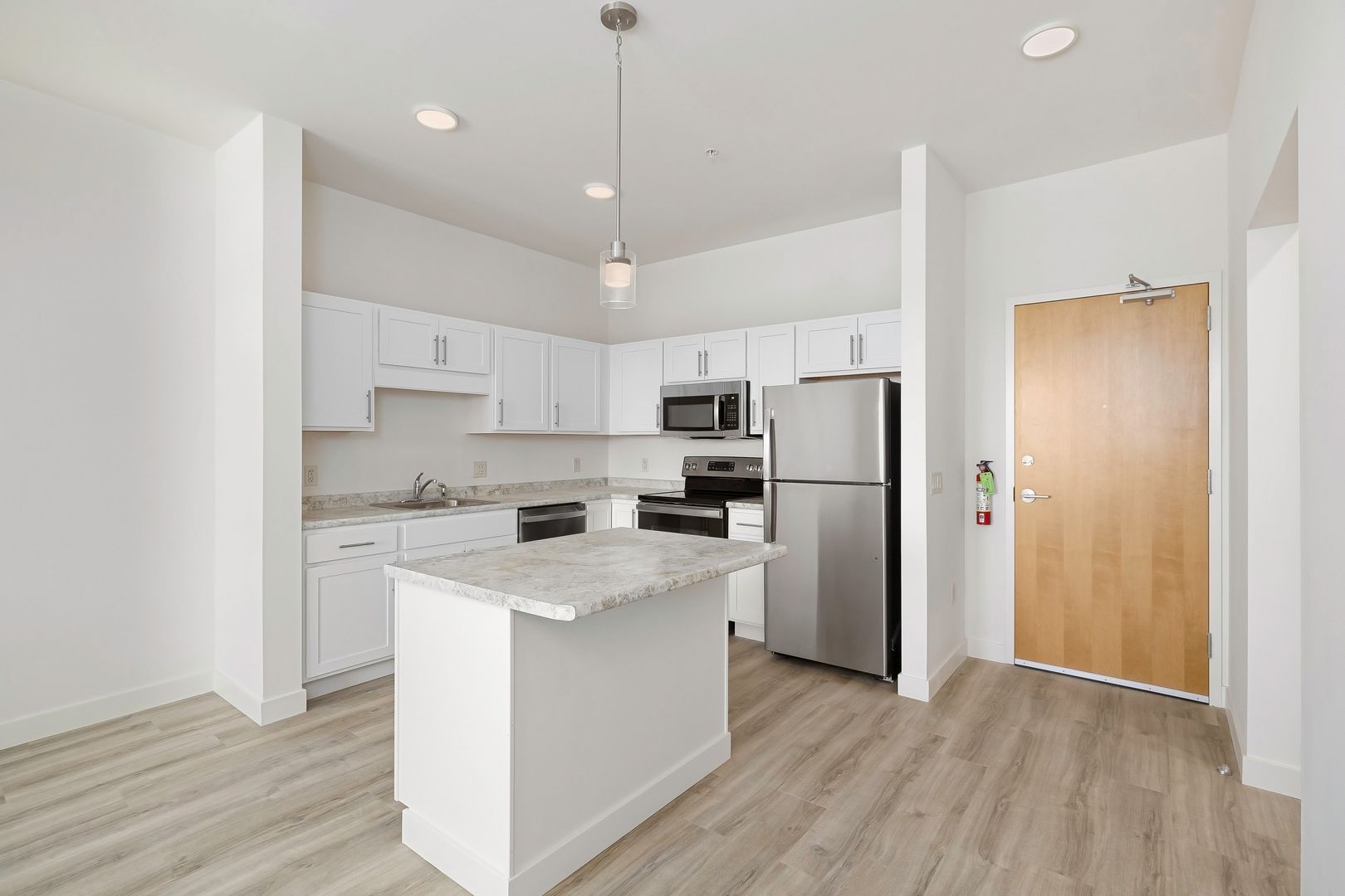Burlington Apartment: 70 Cambrian Way