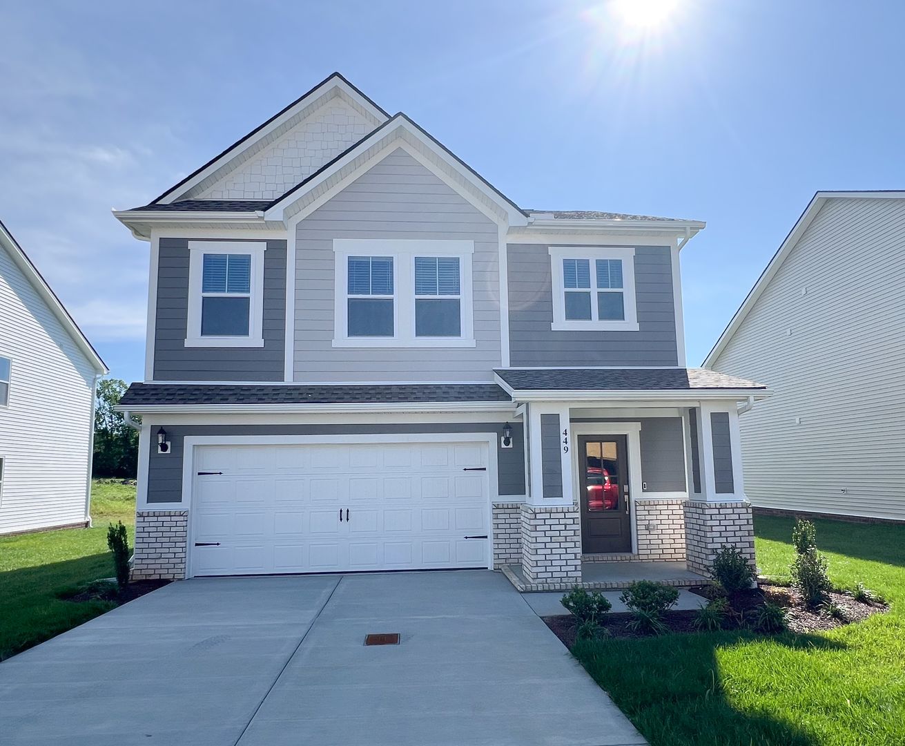 Clarksville House: 449 Perthsire Loop