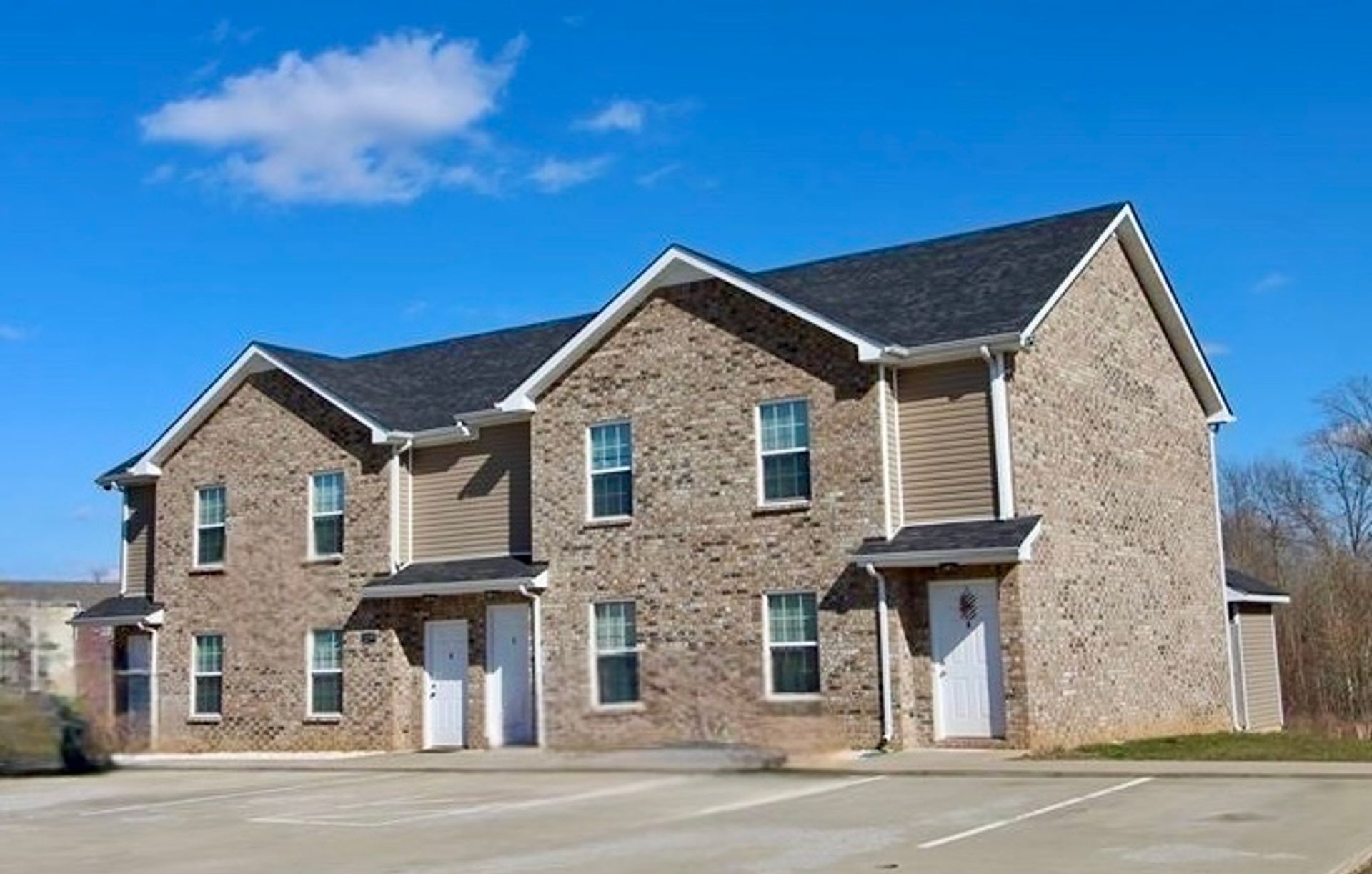 Clarksville Townhome: 2288 McCormick Ln
