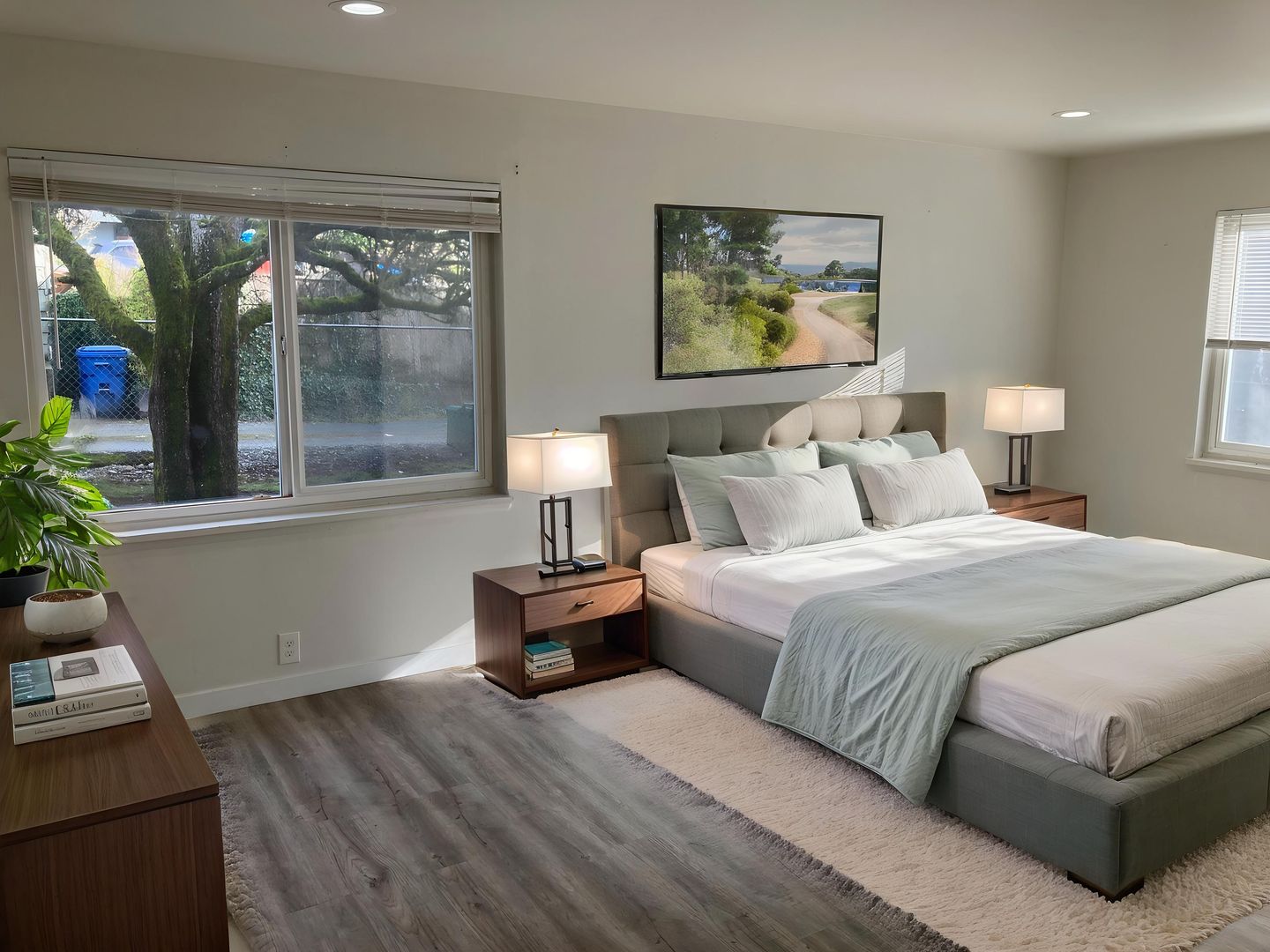 Seattle Apartment: 5200 Fauntleroy Way SW