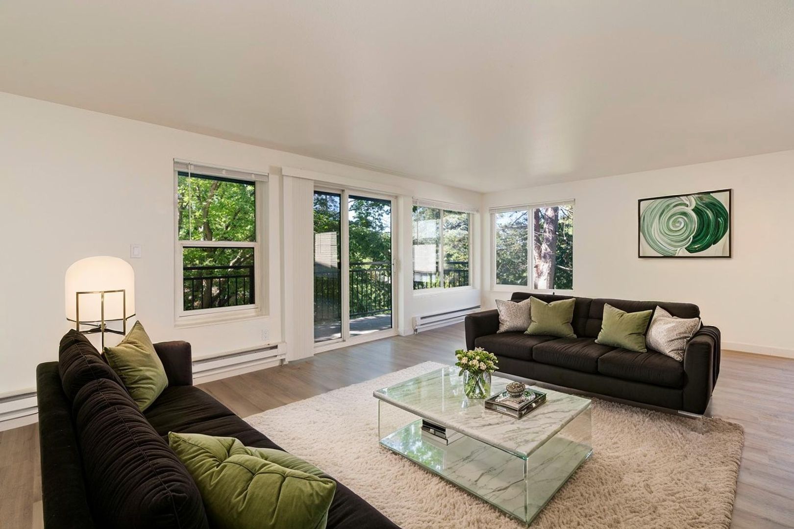 Seattle Apartment: 3520 28th Ave W