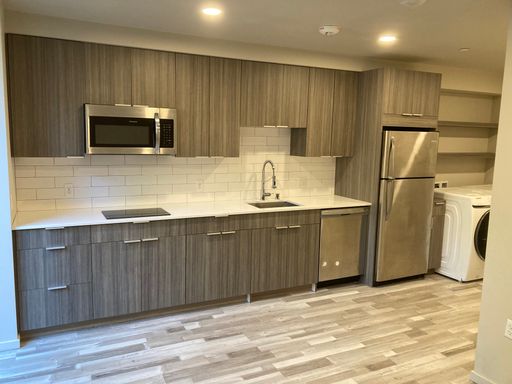 Modern, Spacious ADA Studio with Private Patio Near Green Lake Park | One Month Free – photo 1