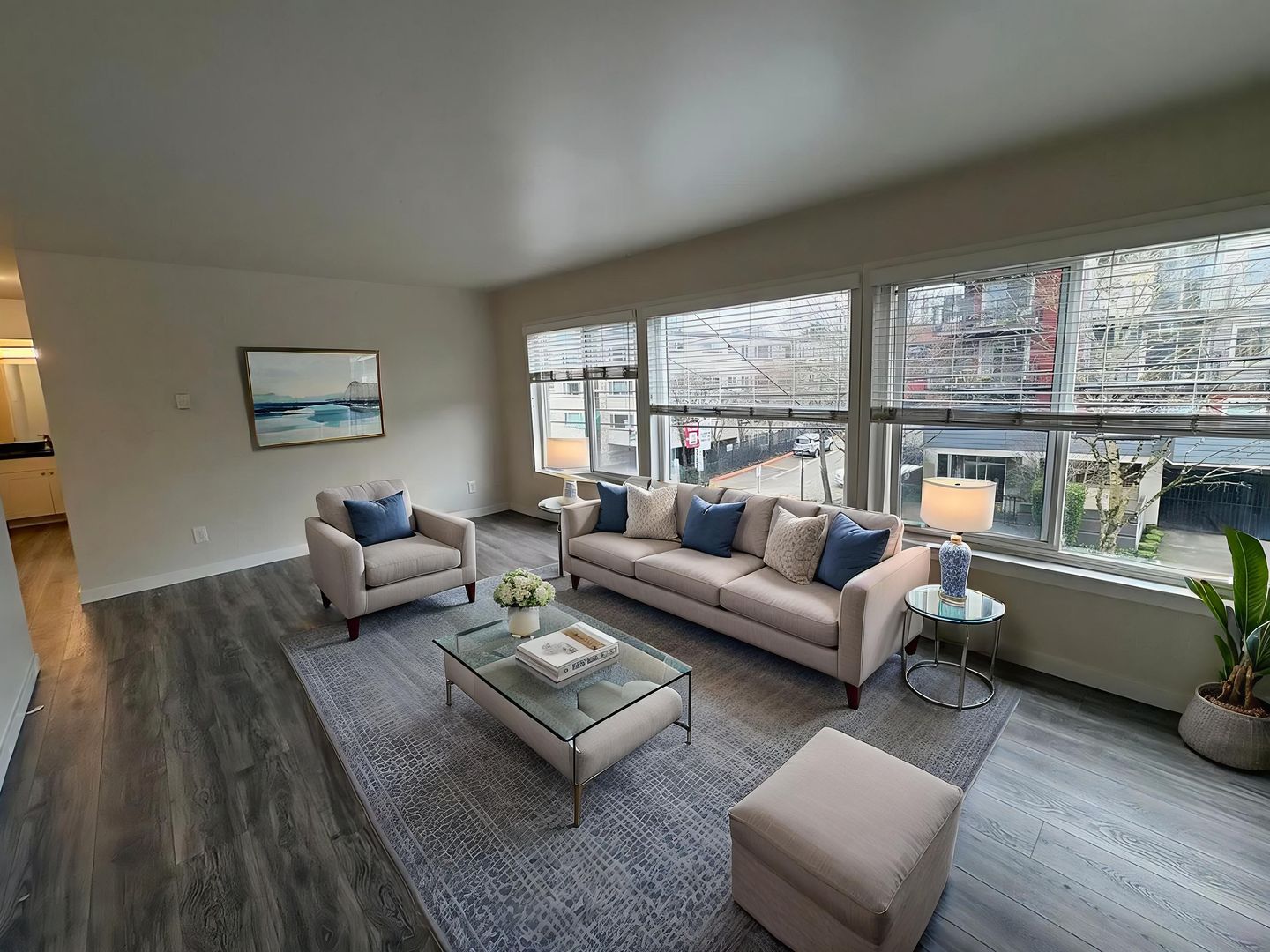 Seattle Apartment: 219 Harvard Ave E